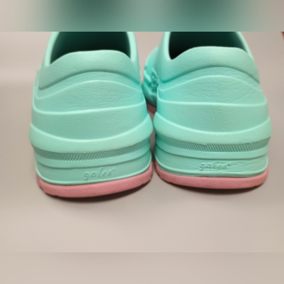 Gale's nurse shoes - Picture 10 of 12